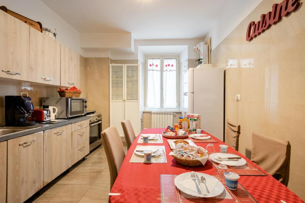 4-Bdr Apt Among Colosseum&Termini 10-People Apartment Rome Bagian luar foto